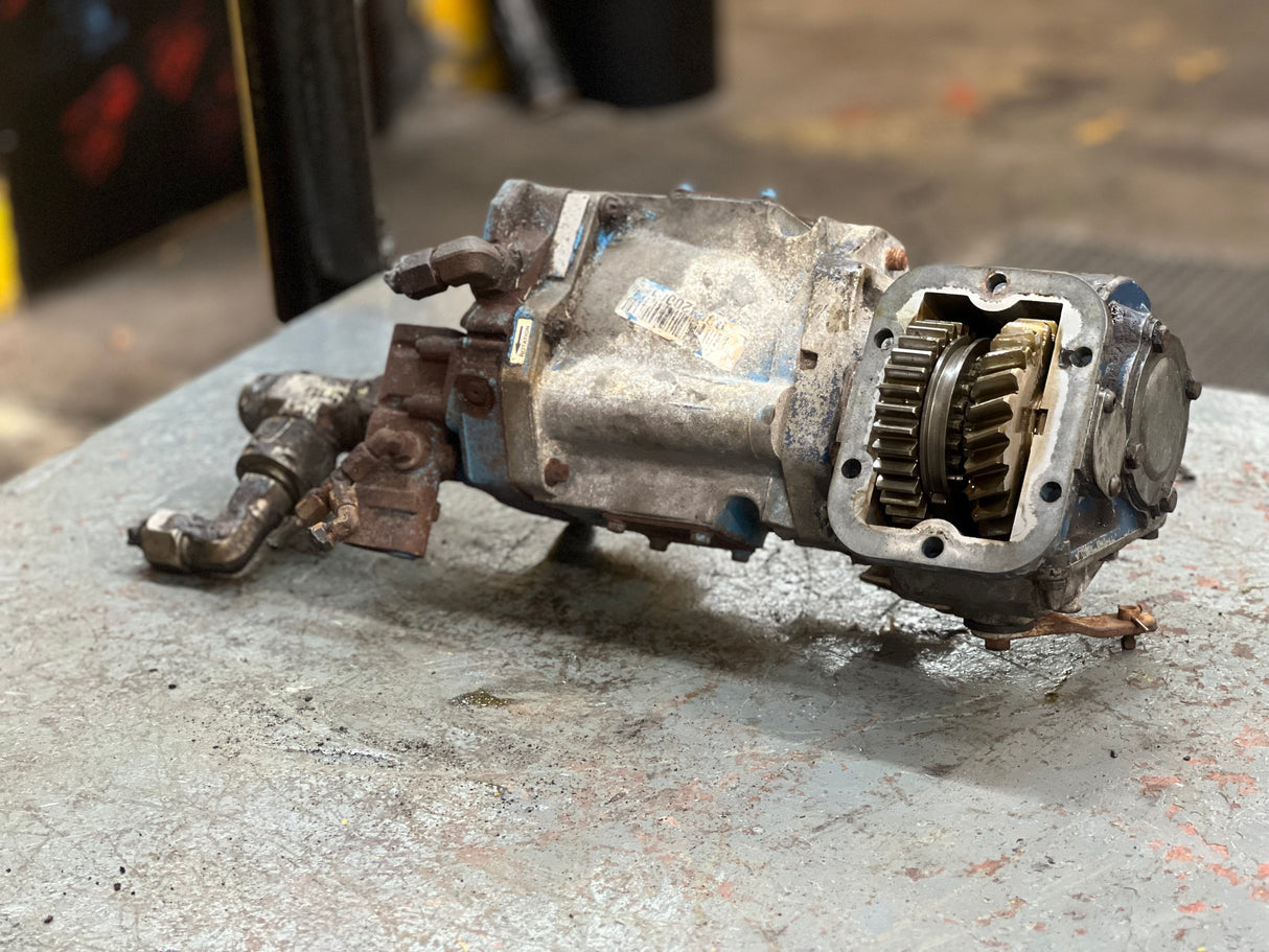 Muncie TG SERIES PTO for Eaton Fuller FS6306 X Transmission TA-C08-024966, Vickers Hydraulic Pump PVE19L