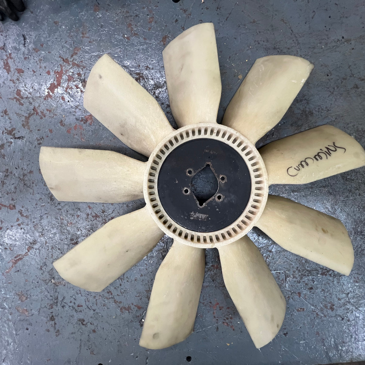 Cummins Warner Kysor Series Fan Blade 47354139204 CA Truck