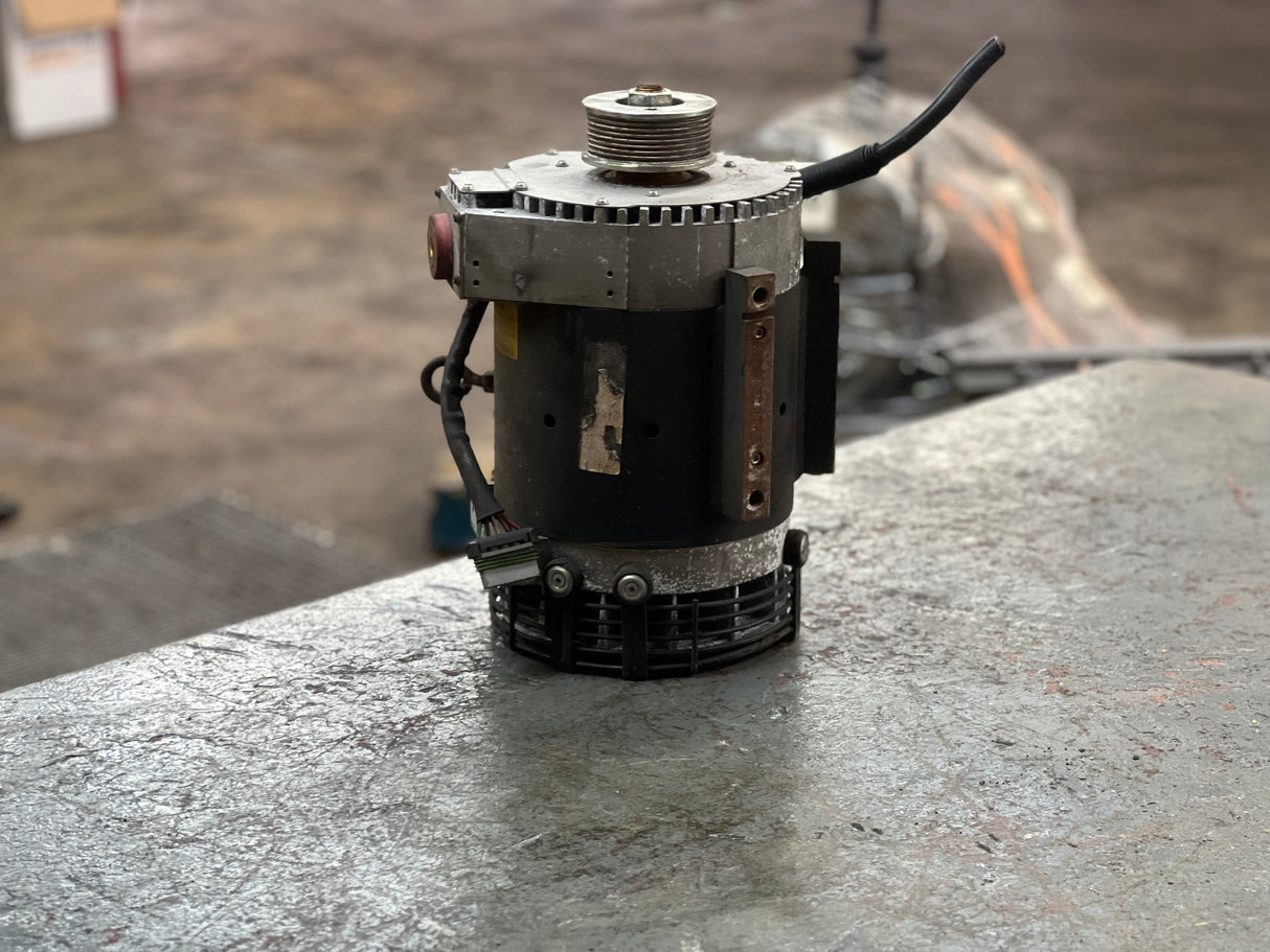 OEM C.E Niehoff Alternator C701R, Pulley Part # A3-228