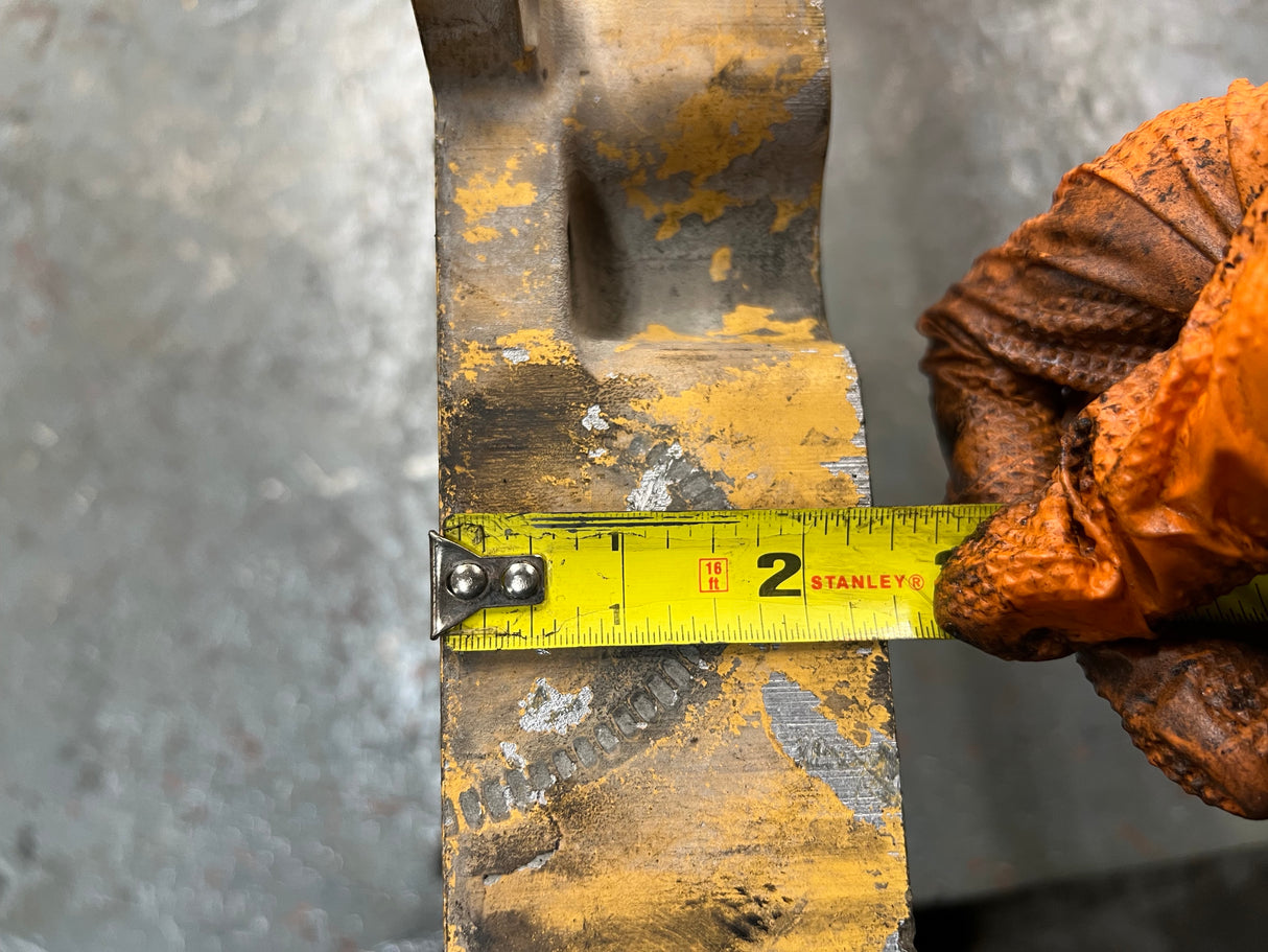 OEM Caterpillar C15 Valve Cover Spacer / Rocker Arm Housing 304-3313