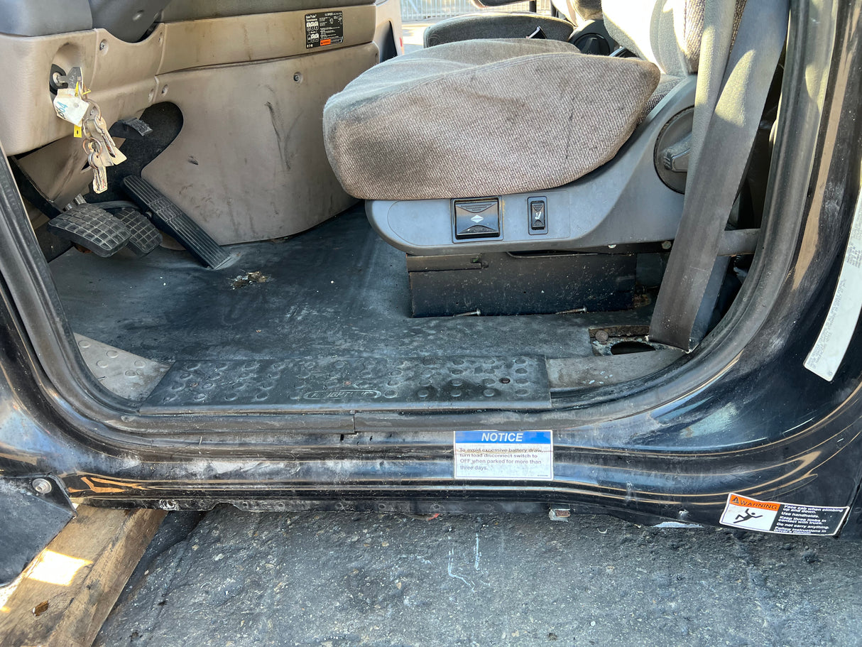 2013 Freightliner Cascadia 125 Conventional Sleeper Cab