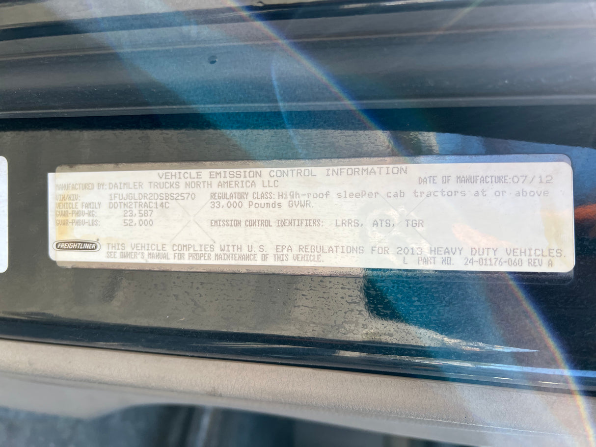 2013 Freightliner Cascadia 125 Conventional Sleeper Cab