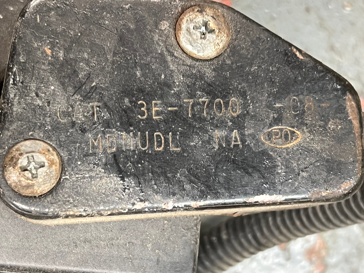 Freightliner FL112 Foot Control Accelerator Pedal Part # A01-23405-001