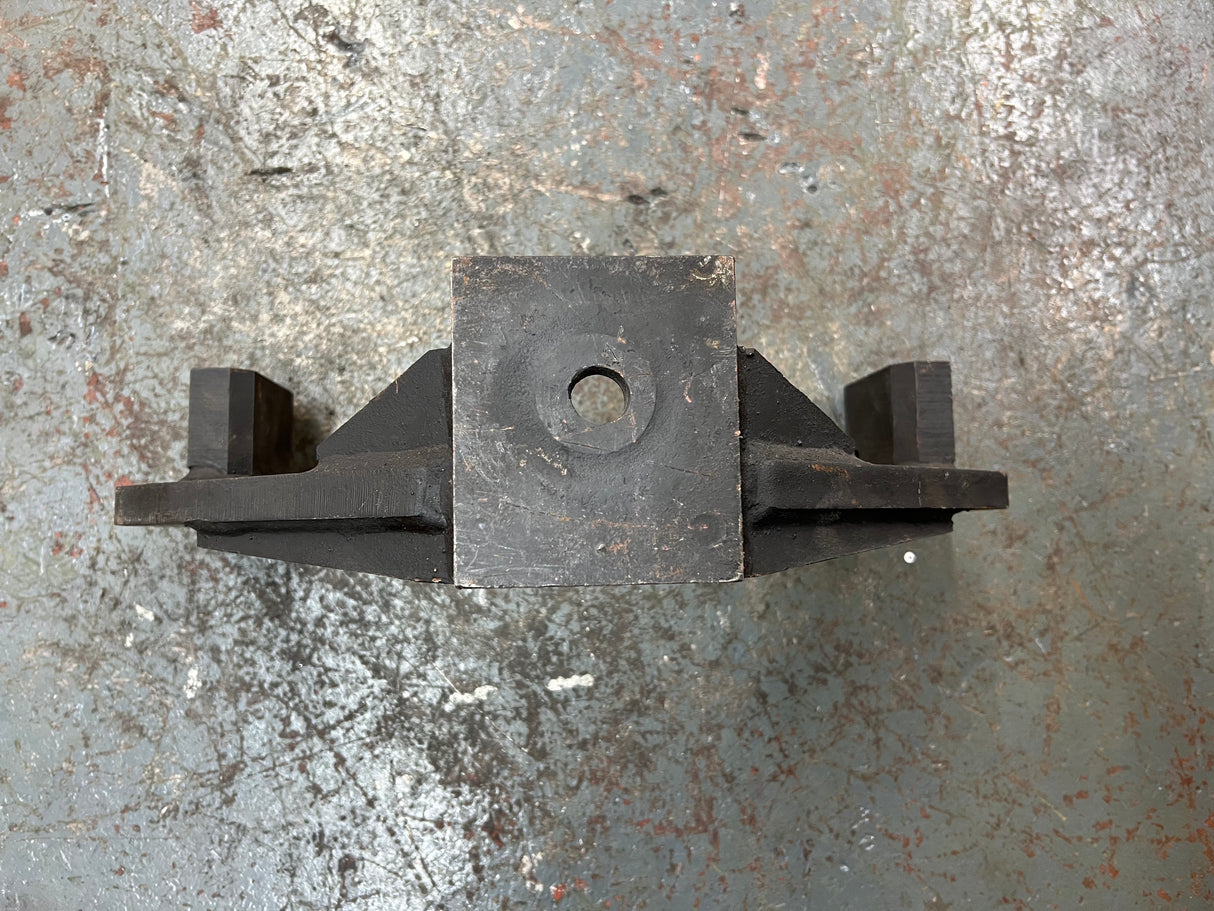 2006 Cummins ISB 5.9L Front Engine Mount