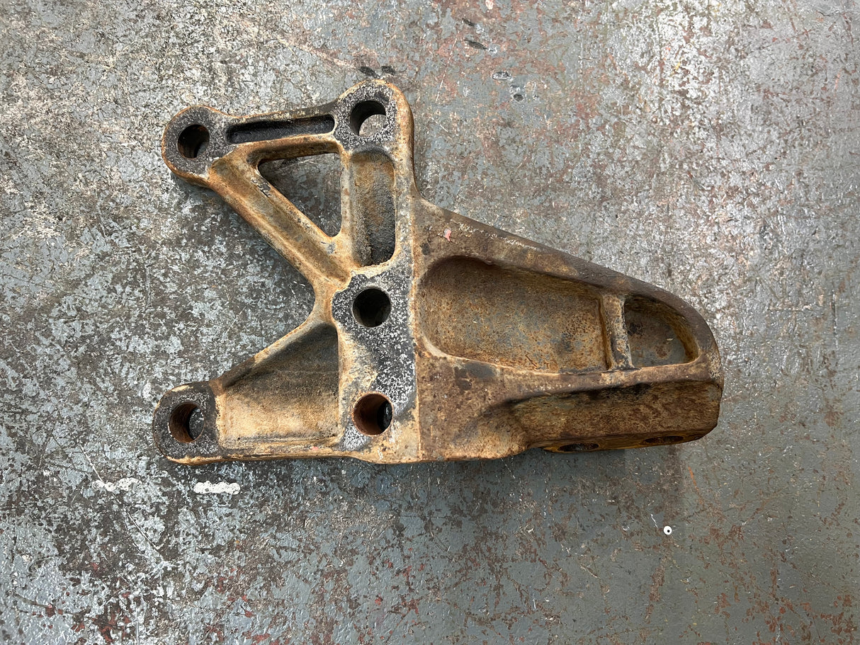 Cummins ISX15 Right Rear Engine Mount 0132788001