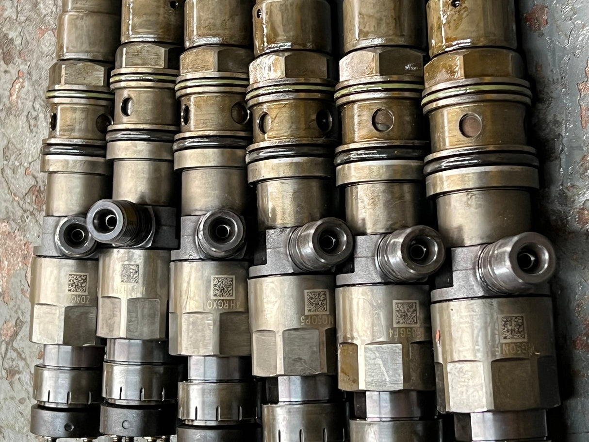 2013 Detroit DD13 BOSCH 0150 Fuel Injector A4710700387