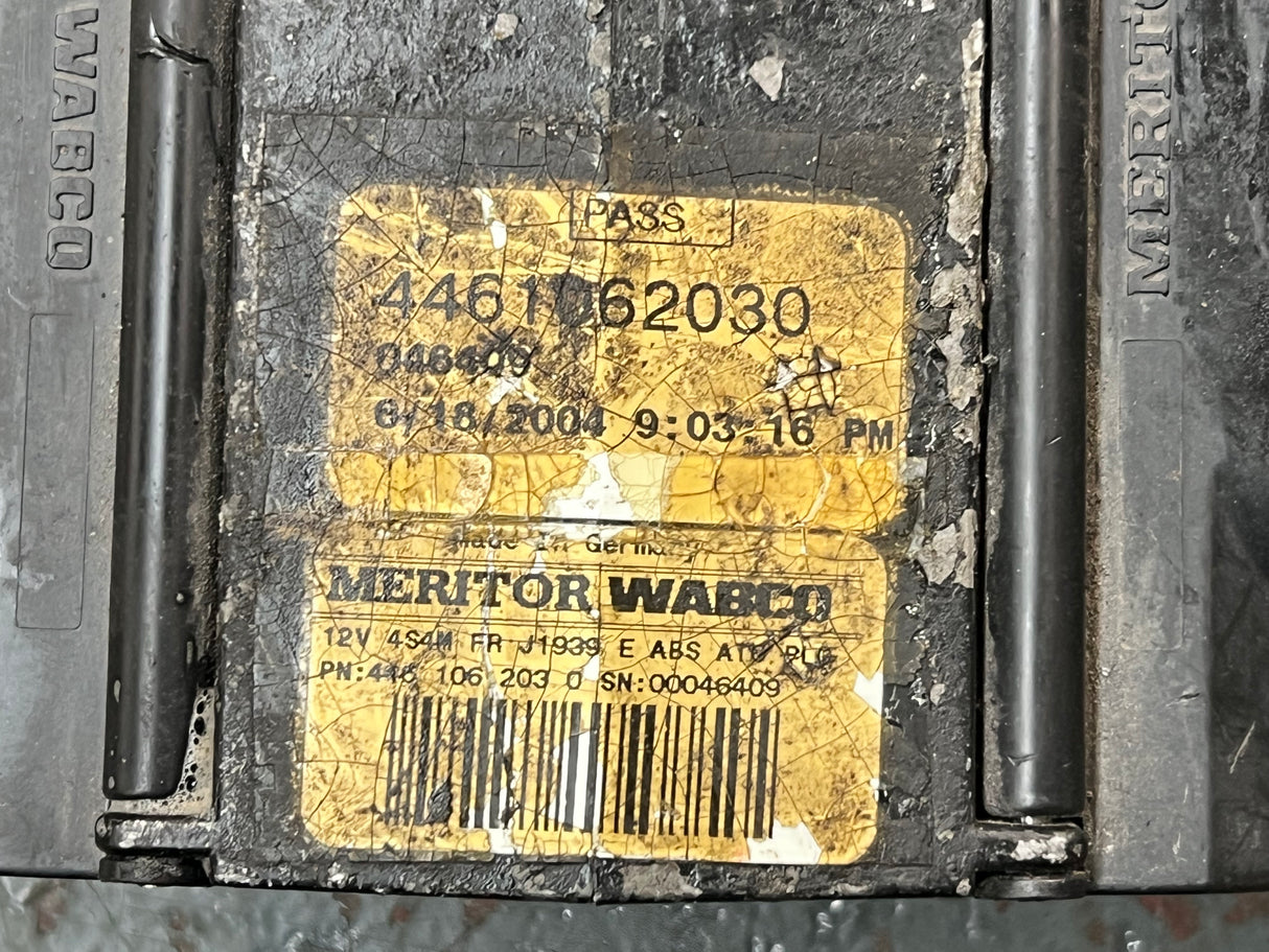 4461062030 2004 Meritor WABCO Brake Control Module (ABS) Part # 446 106 20 30