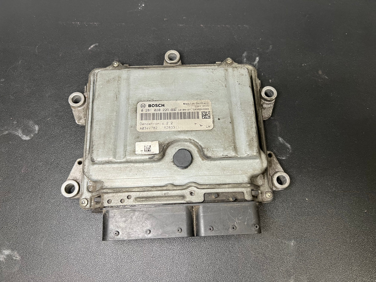 Cummins Electronic DPF Control Module Part # 5283311, Bosch Part # 0 281 020 225
