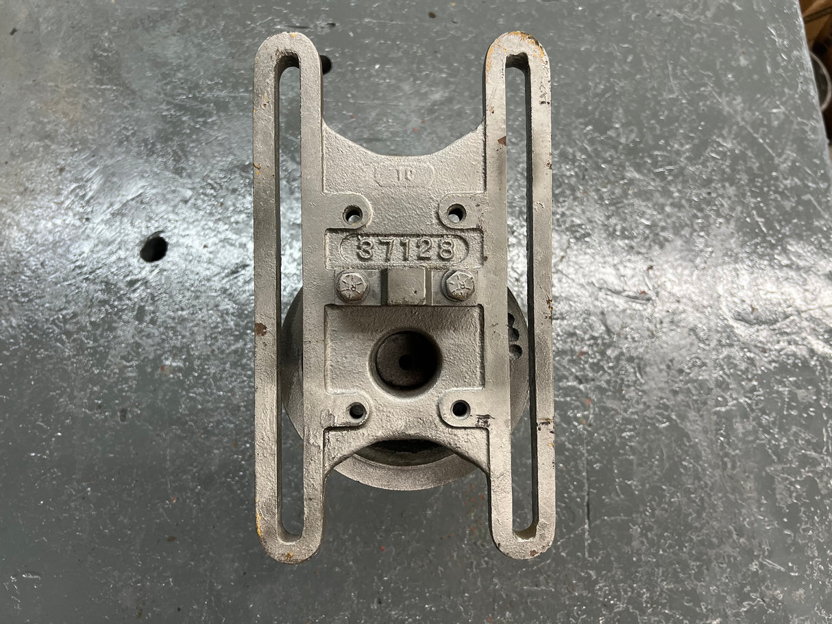 Freightliner Horton Fan Clutch Part # 991405, Pulley P/N 38942, Mounting Base P/N 37128