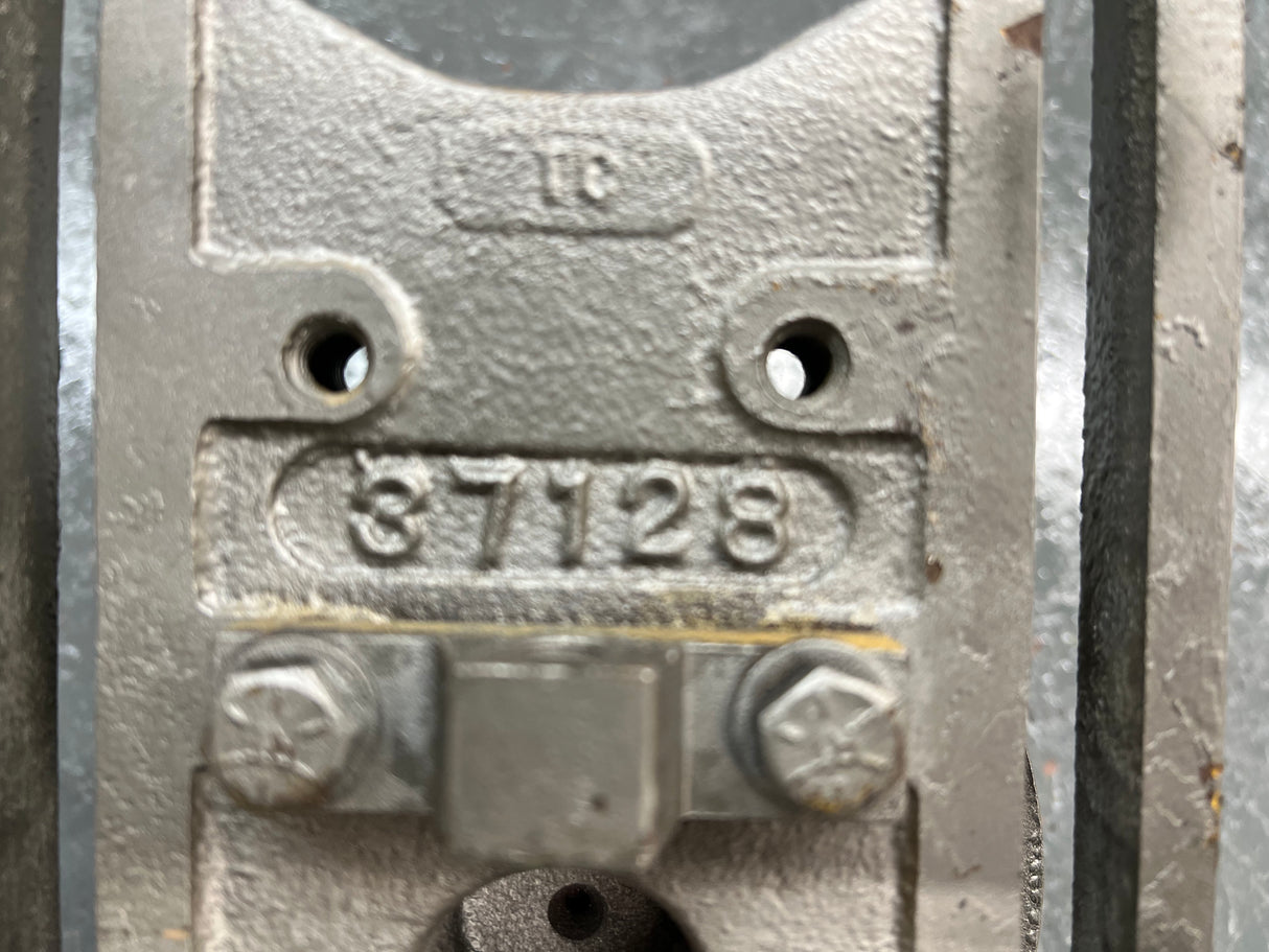 Freightliner Horton Fan Clutch Part # 991405, Pulley P/N 38942, Mounting Base P/N 37128