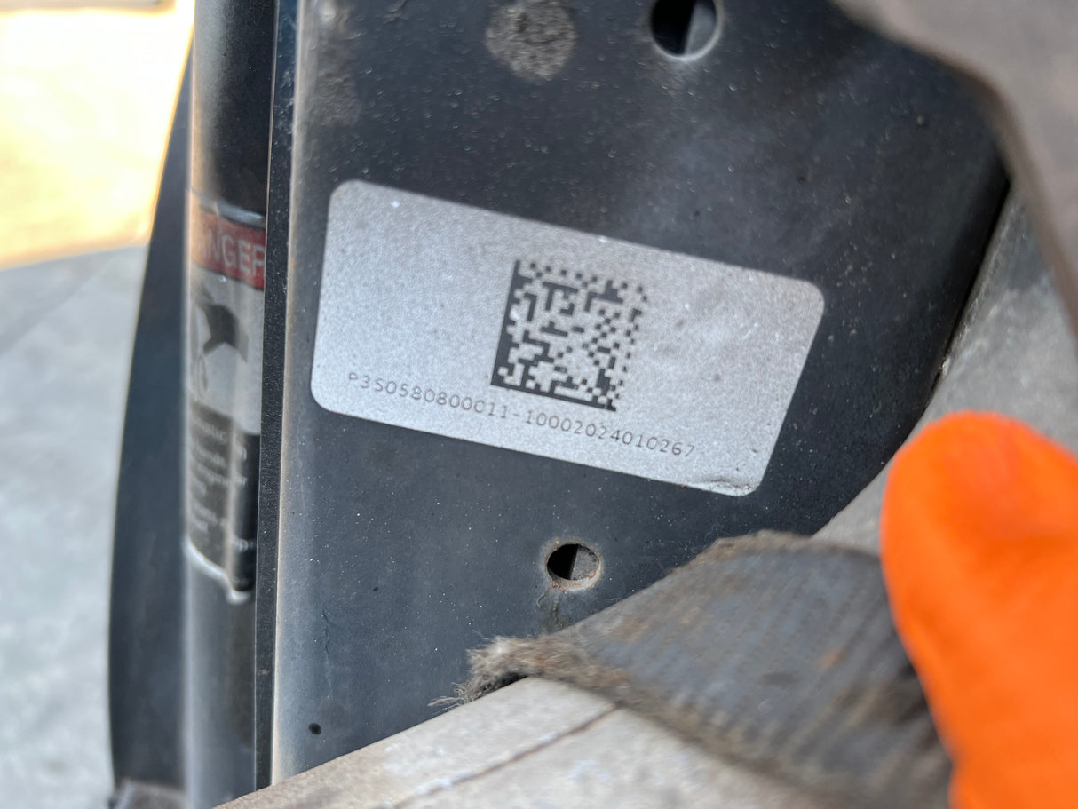 2015 Freightliner Cascadia 132 Charge Air Cooler 3E0137530001 w/ Overflow Bottle & Radiator