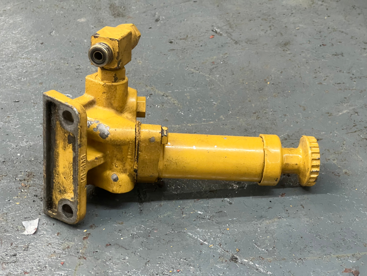 Caterpillar 3126 Engine Fuel Filter Base w/ Priming Pump 141-5138