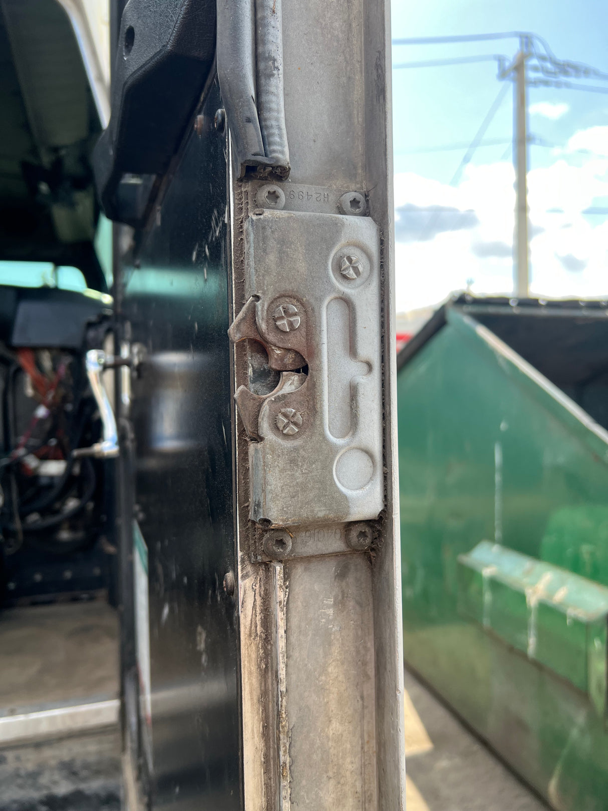 2003 Peterbilt 320 Low Entry Cab Over