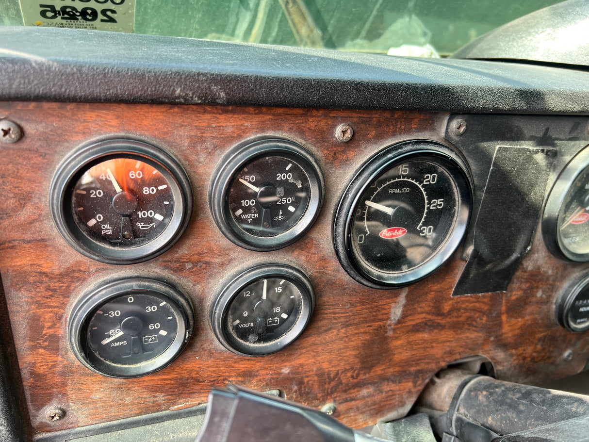 2003 Peterbilt 320 Low Entry Cab Over