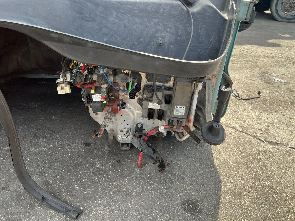 2016 Freightliner Cascadia 132 HIGH ROOF SLEEPER CAB