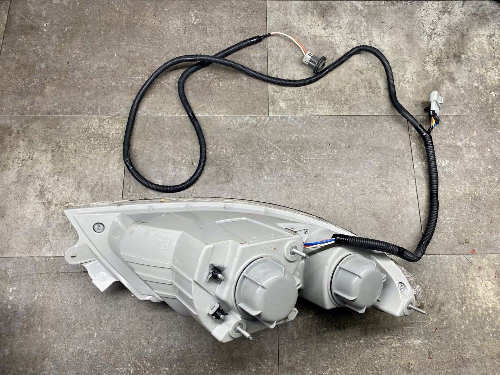 Depo 08-33A-1101L International Headlight