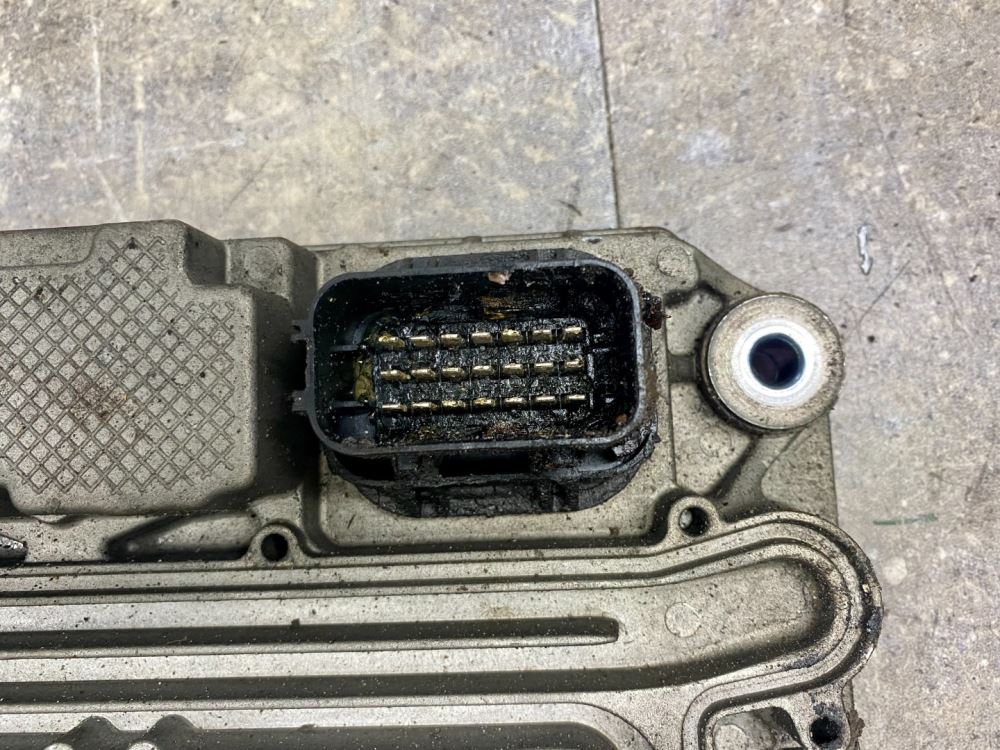 Detroit DD13 ECM Part # A0004462835 For Sale