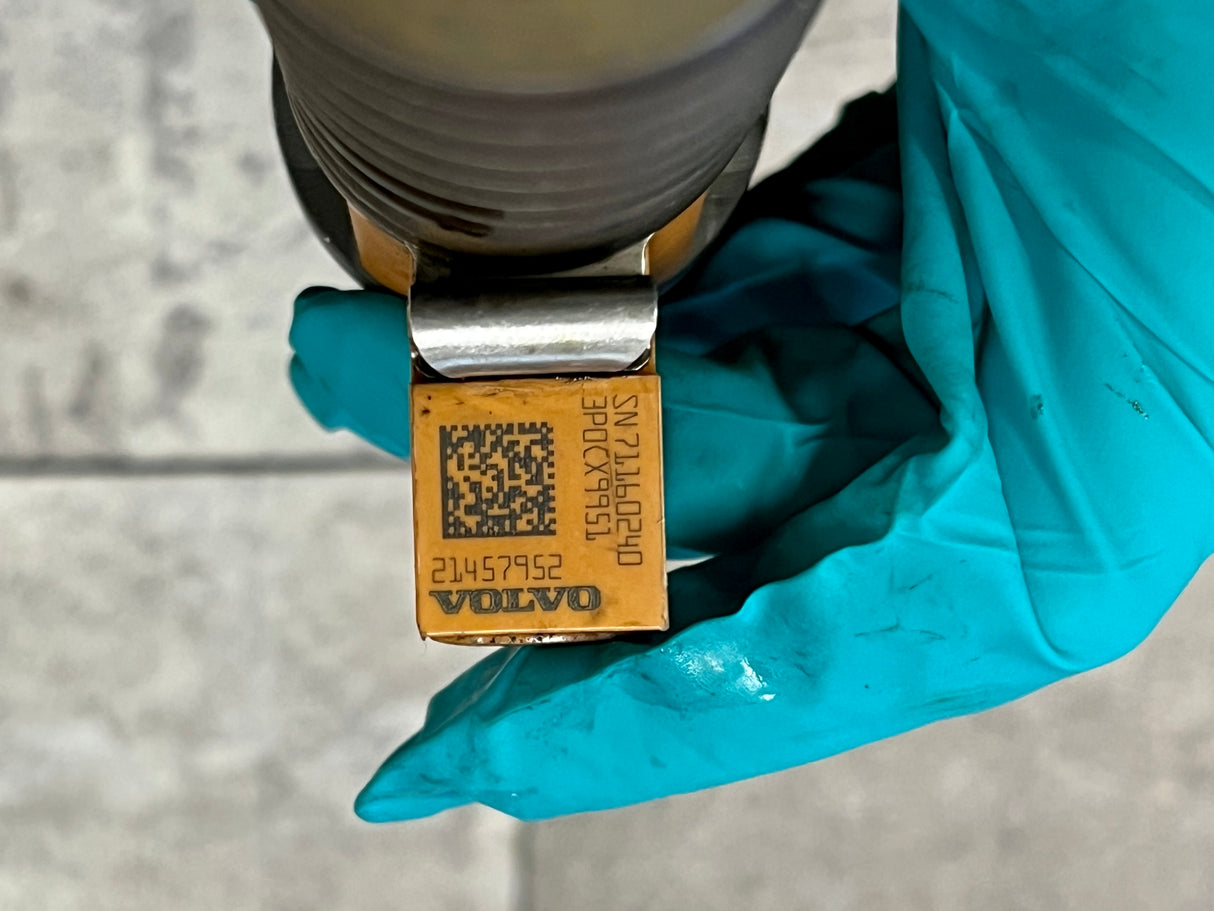 Volvo Mack Injector Part # 21457952