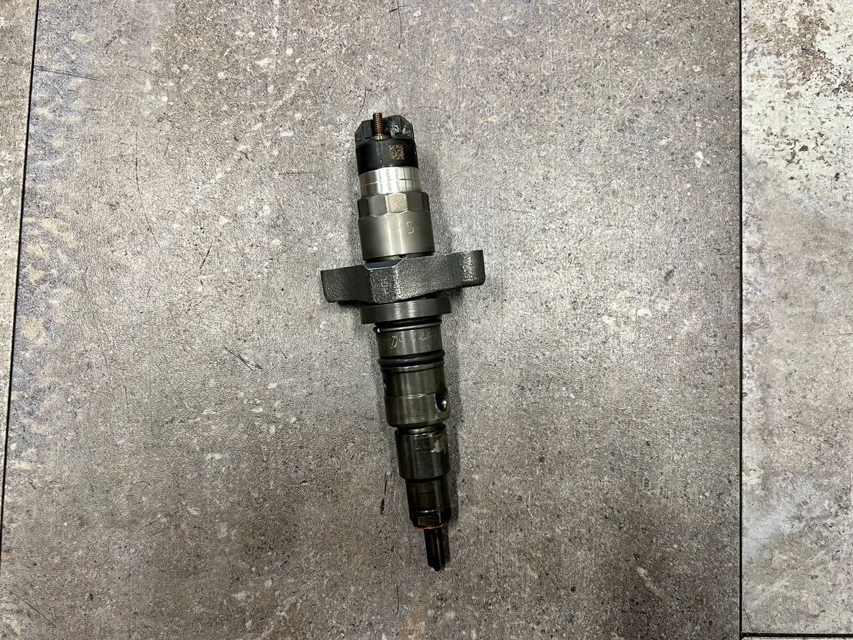 Cummins Injector Part # 4954927, Pulled off Cummins ISL 8.3L Engine
