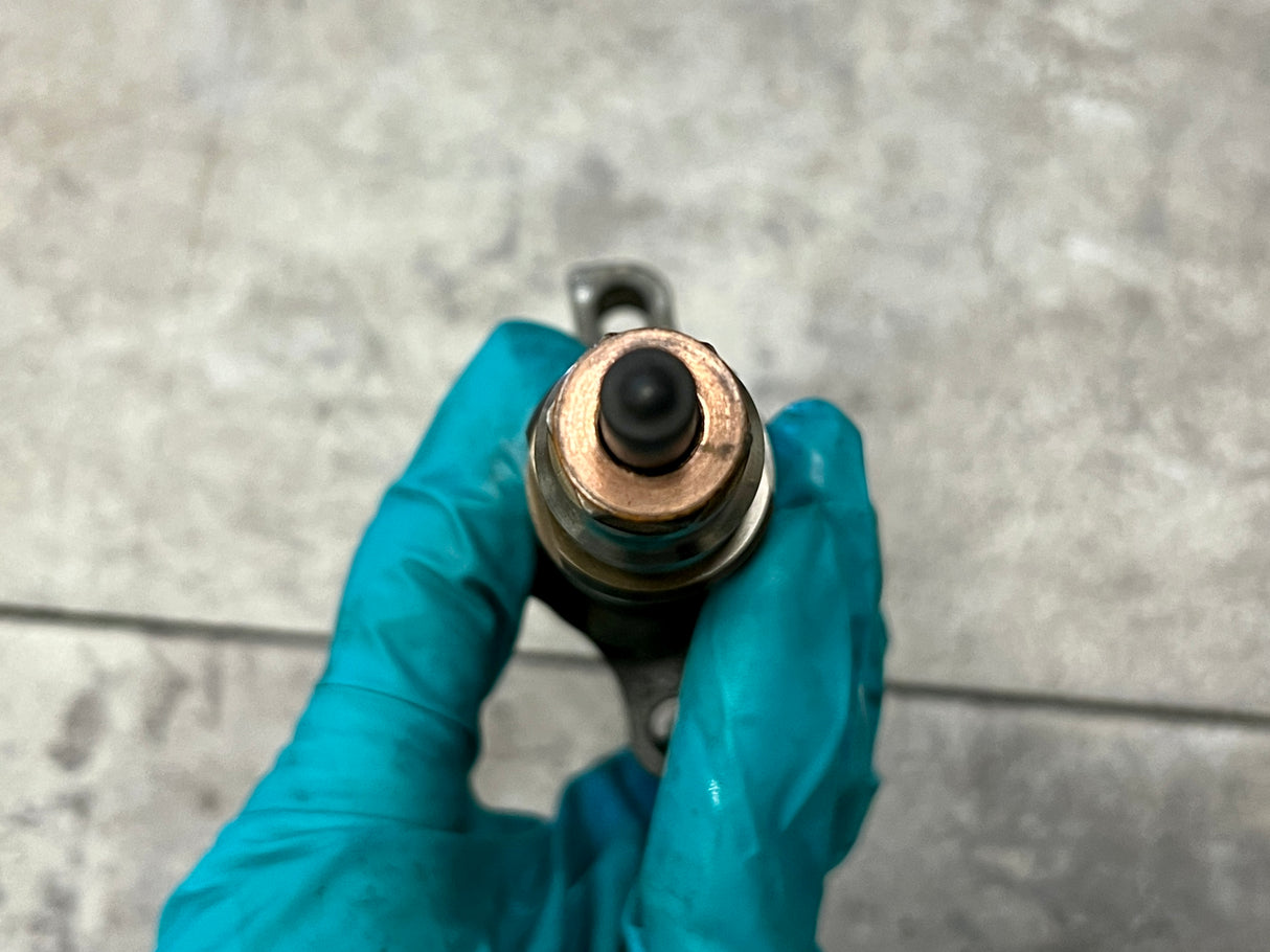 Cummins Injector Part # 4954927, Pulled off Cummins ISL 8.3L Engine