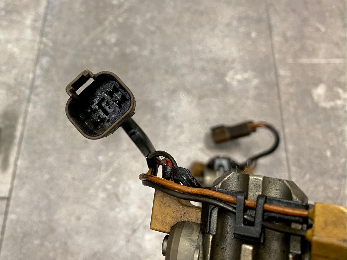 2005 International Injectors Part # 10814 00256, EGR-Model