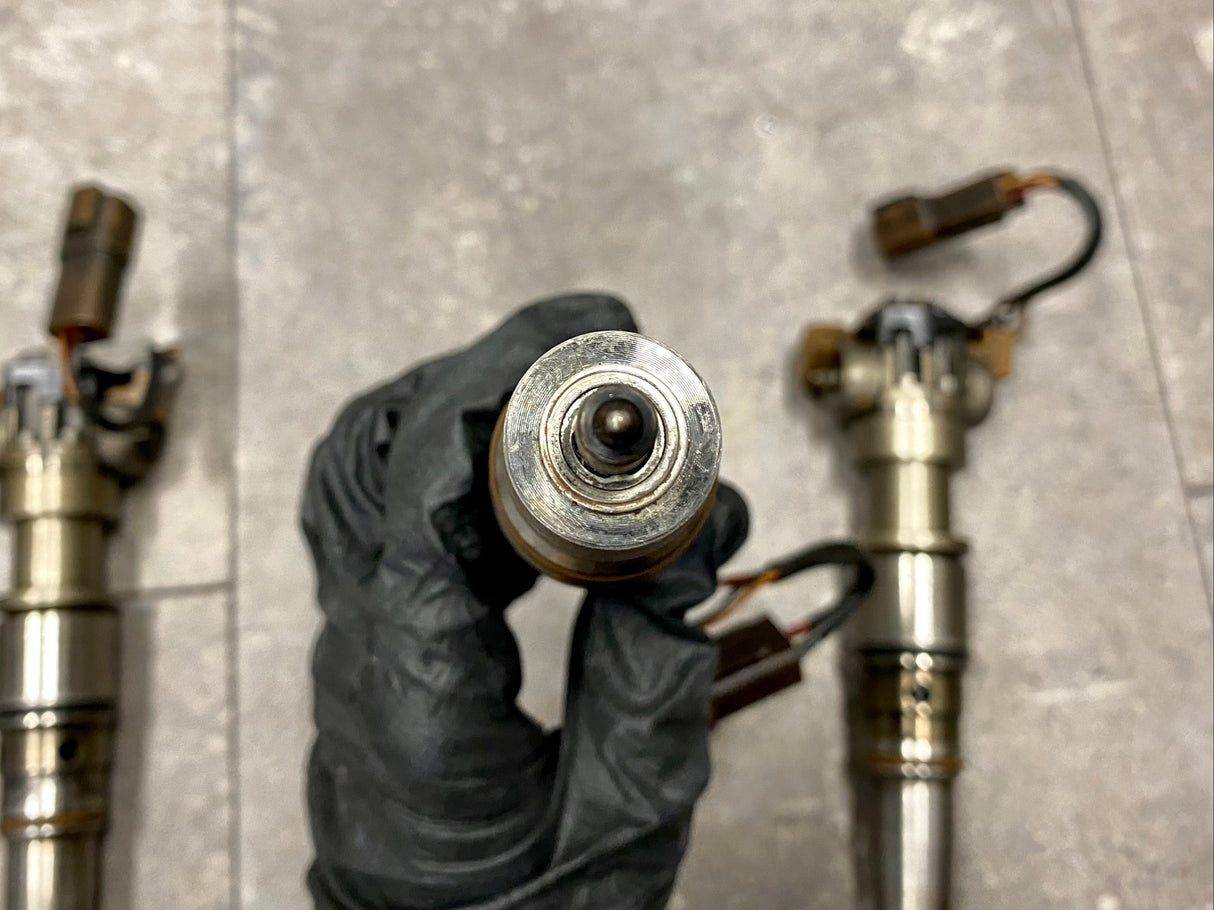 2005 International Injectors Part # 10814 00256, EGR-Model