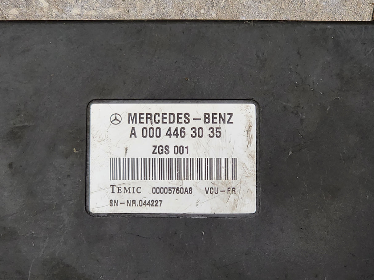 (GOOD USED) Mercedes Body Control Module Part # A 000 446 30 35 ZGS 001