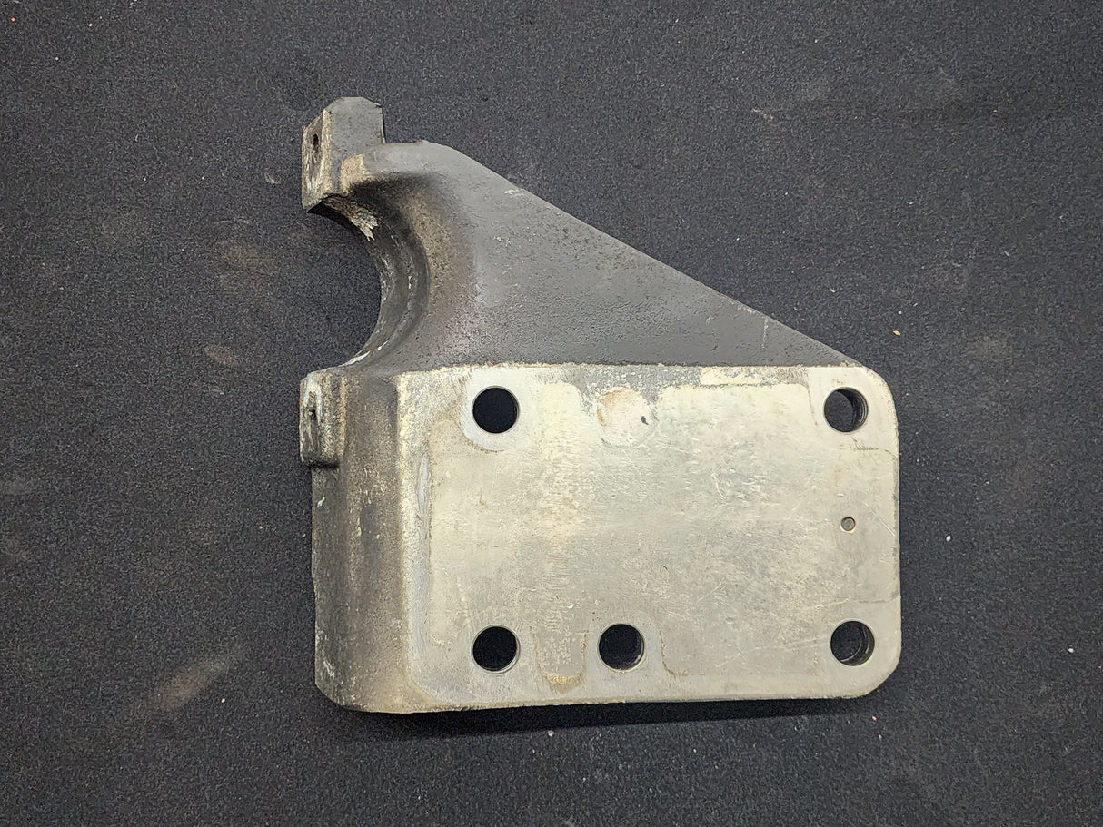 (GOOD USED) Ford Sterling Motor Mount Part # F0HT-6A070-AA For Sale