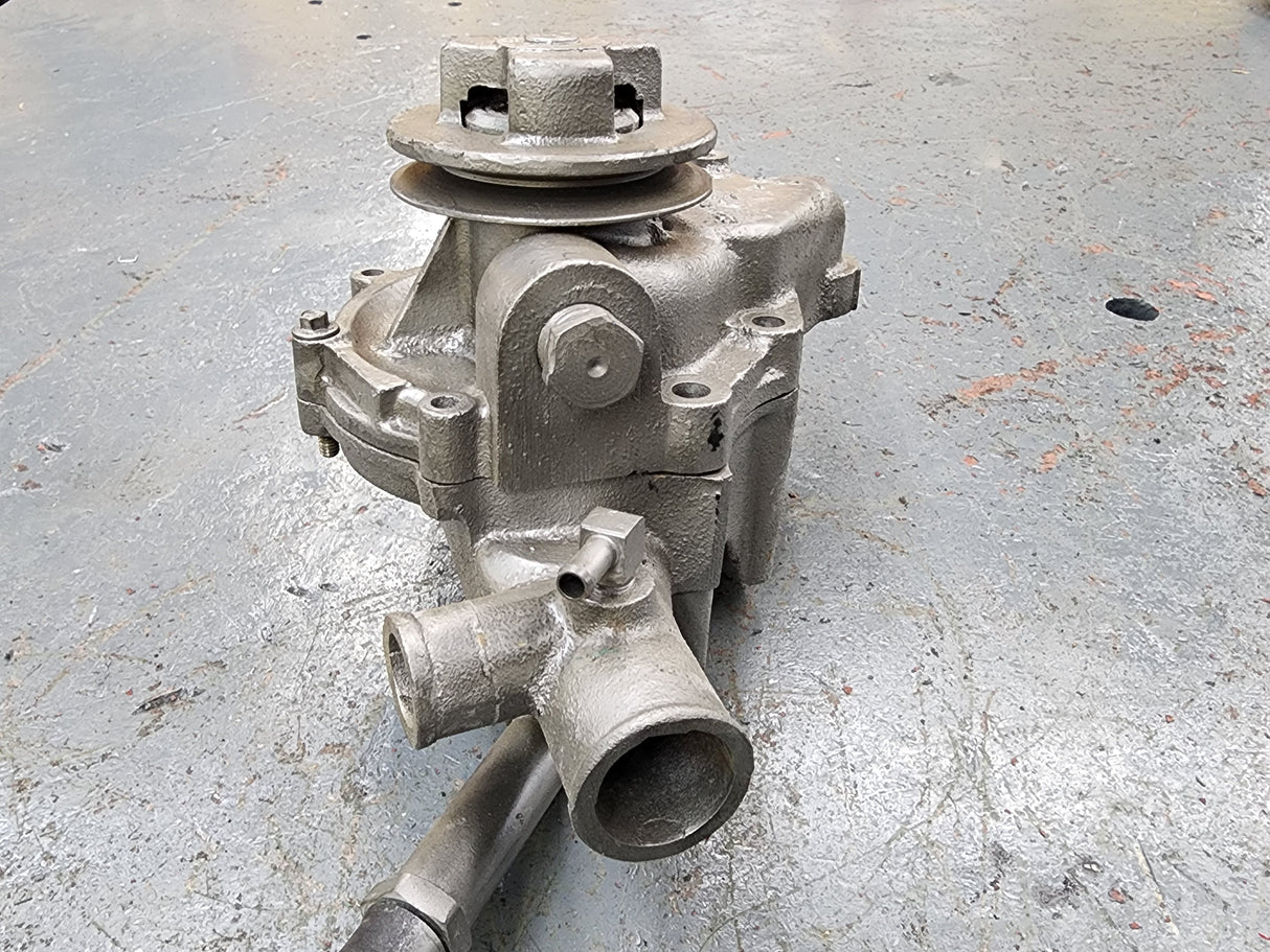 1987-1990 Ford Diesel Water Pump E7HN-8508-AA For Sale