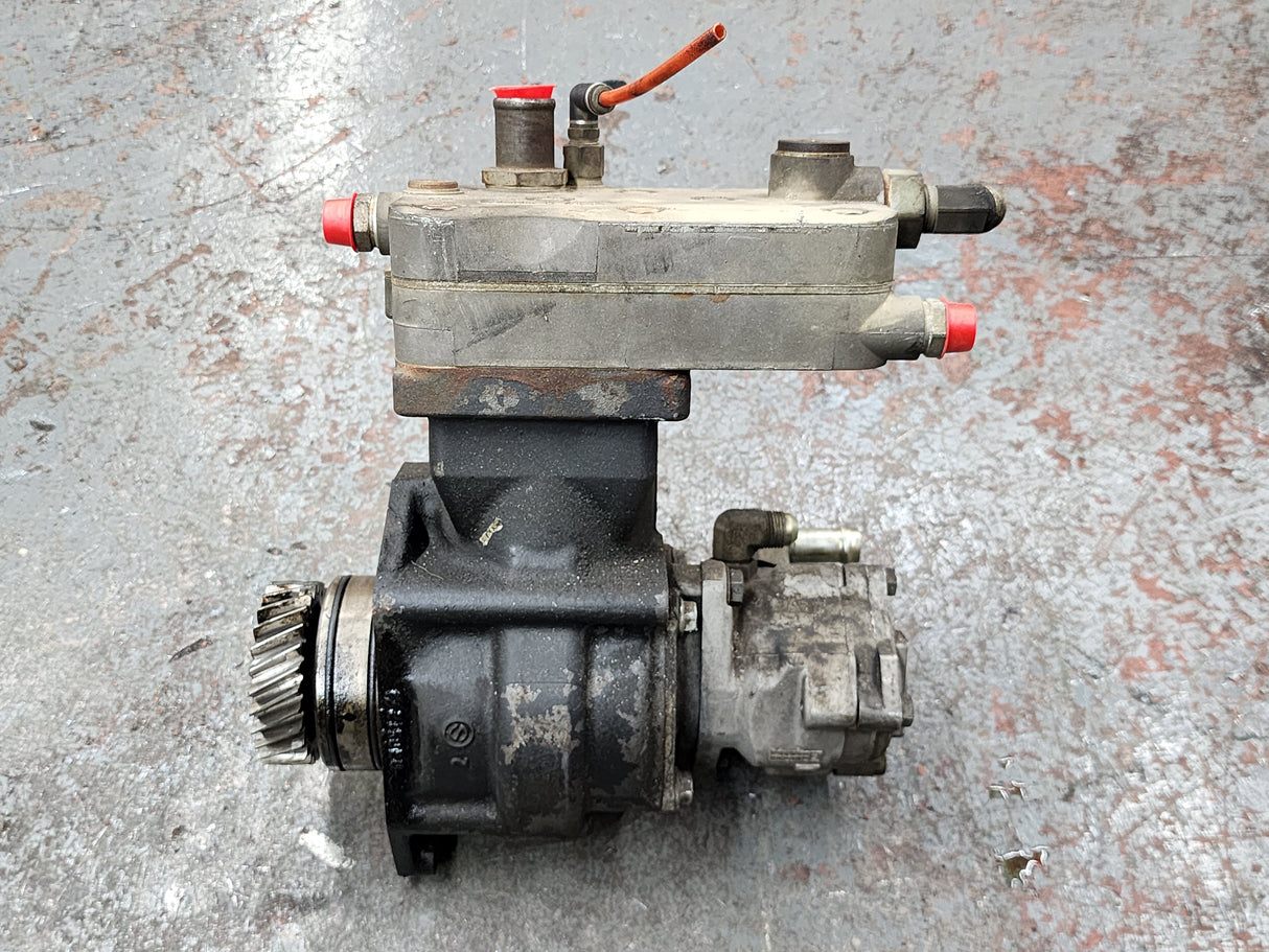 Mercedes MBE4000 WABCO Engine Air Compressor 4571301615 W/Power Steering Pump 7684-955-199 For Sale