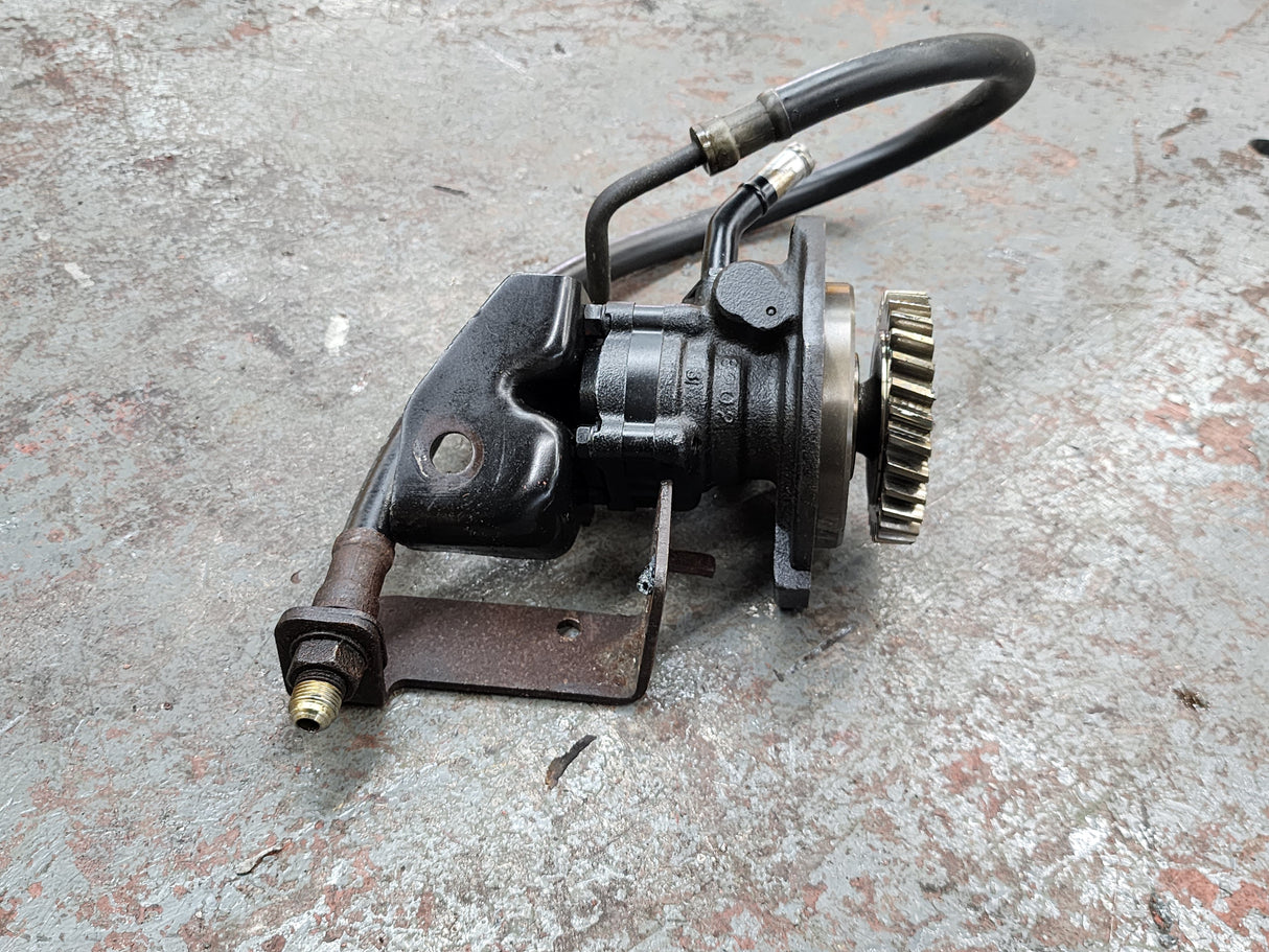 Isuzu NPR 4HE1XS Power Steering Pump For Sale