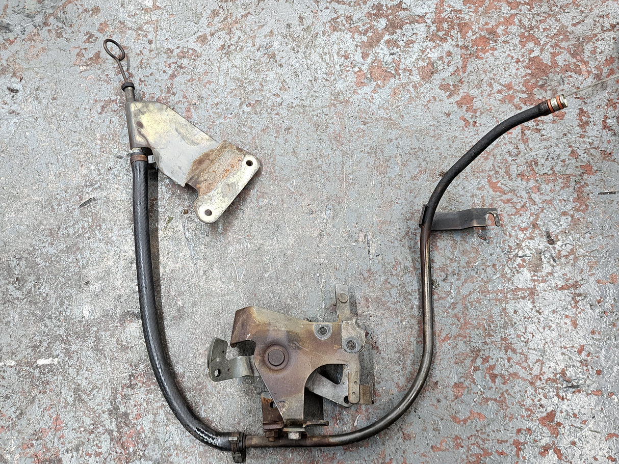 Isuzu NPR 4HE1XS Fuel Lever