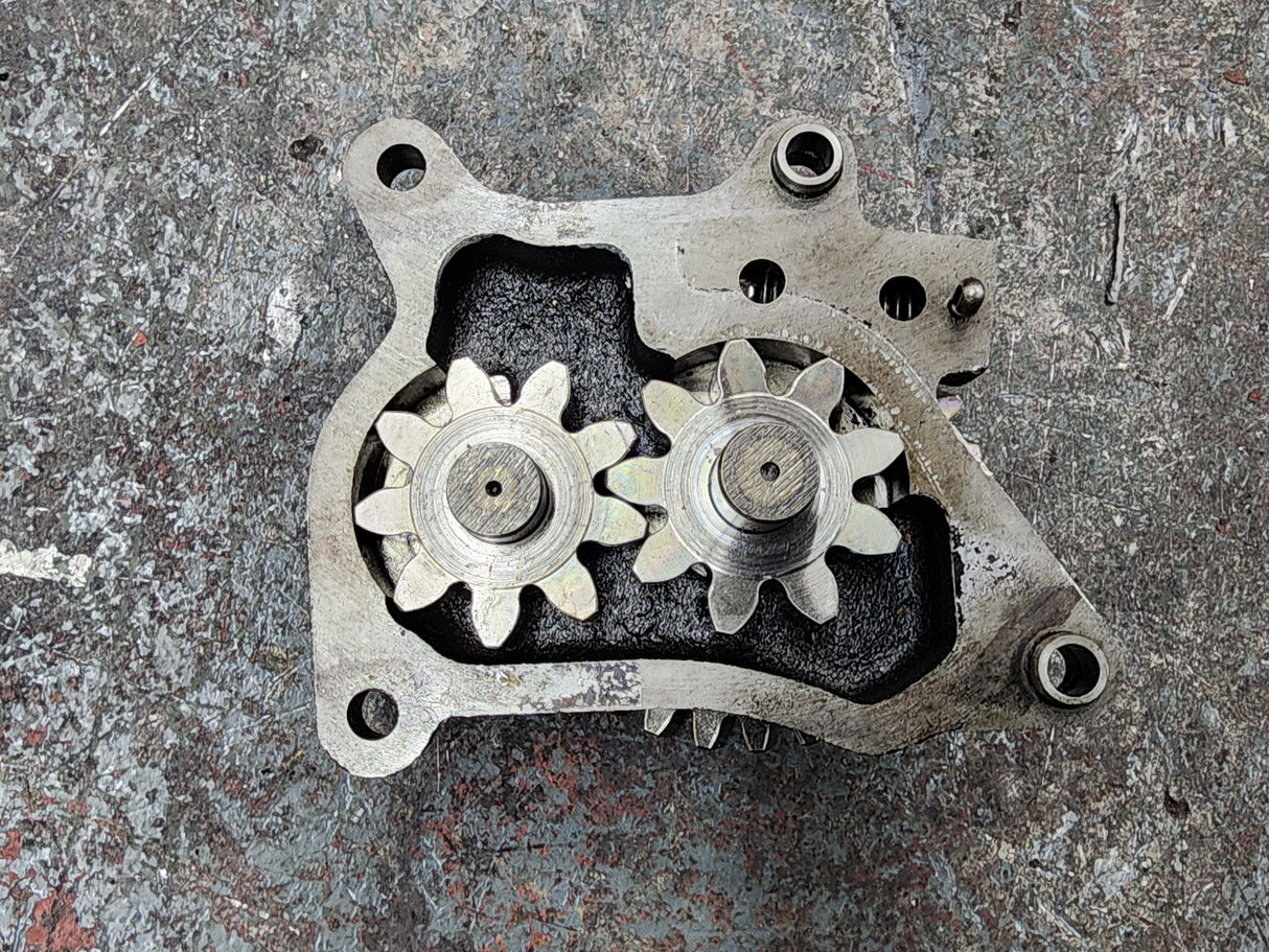 Isuzu NPR 4HE1XS Oil Pump For Sale