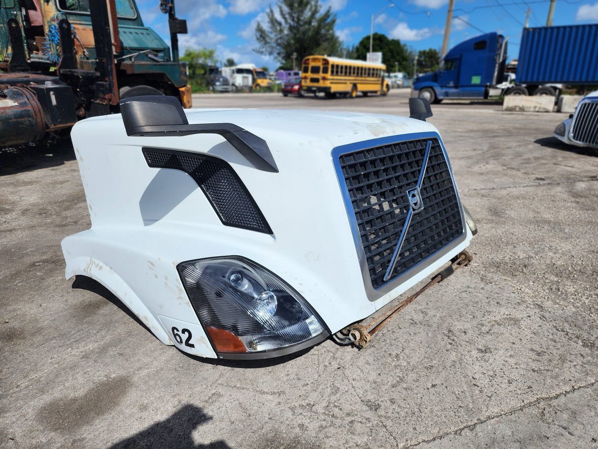 Volvo VNL Hood