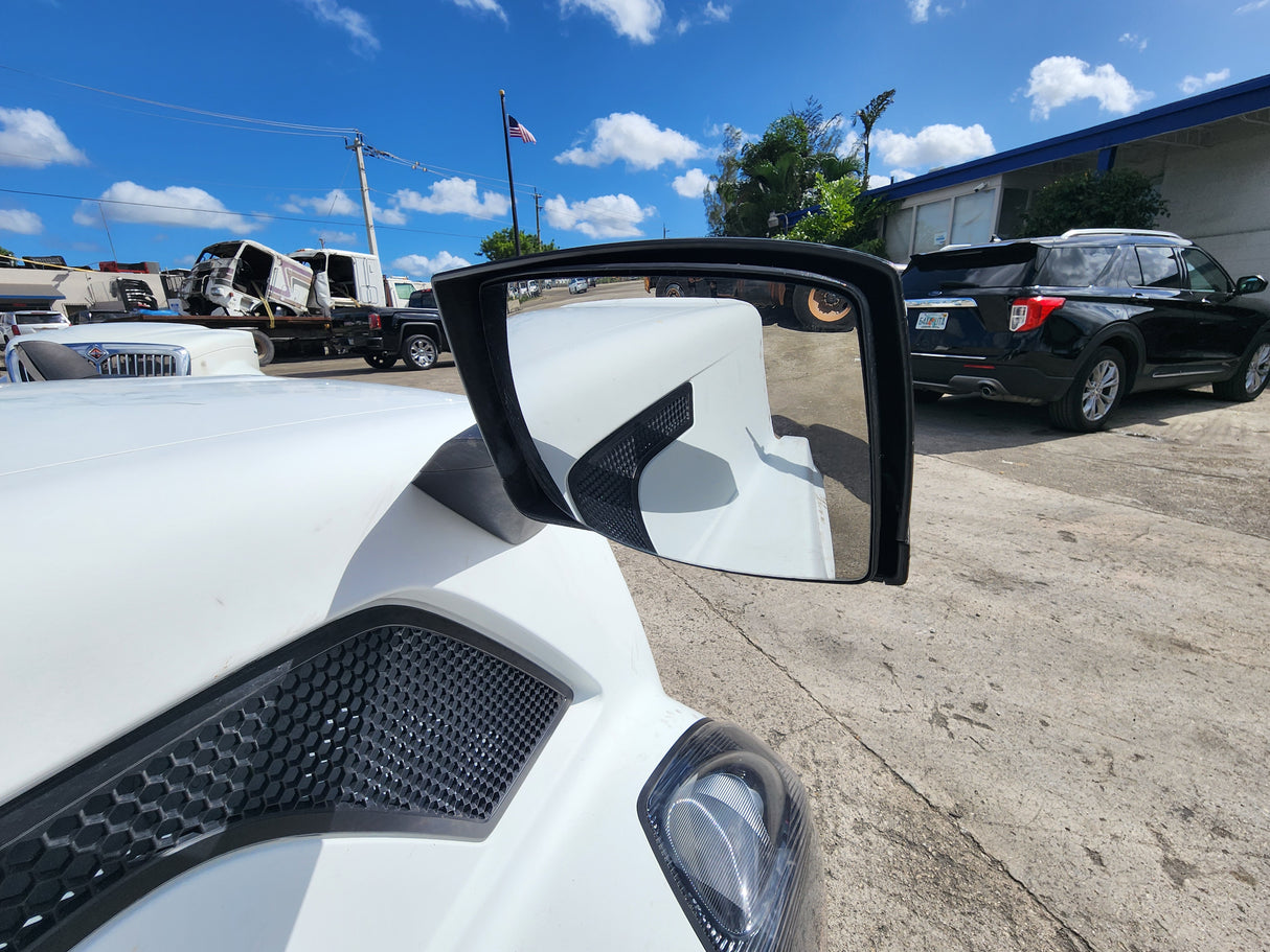 Volvo VNL Hood