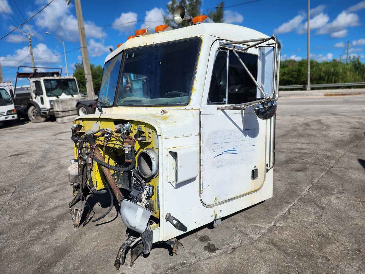 1991 Peterbilt 378 Conventional Cab