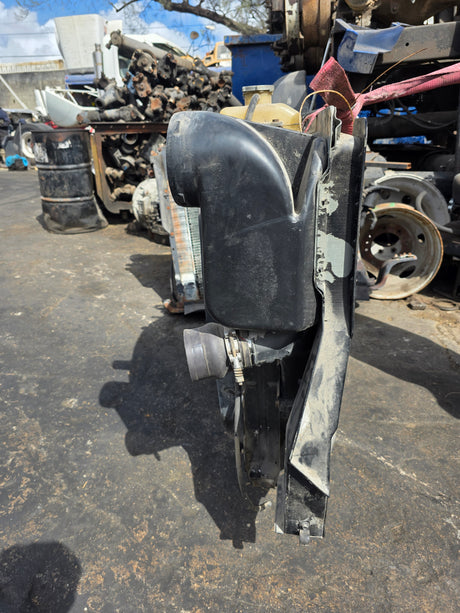 1994 Ford F-700 Cooling Assembly F3HT-8005-BB