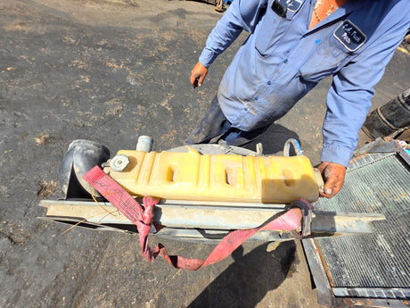 1994 Ford F-700 Cooling Assembly F3HT-8005-BB