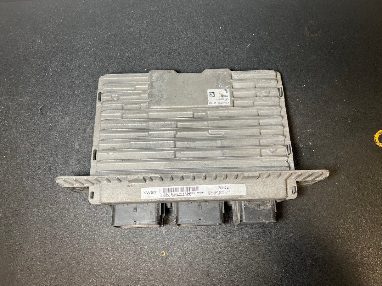 2014 Ford 6.8L V-10 Super Duty Engine Control Module (ECM) DC2A-12B684-DA