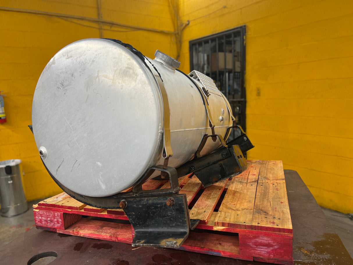 OEM Mack Aluminum Fuel Tank 2MB4974AP6 For Sale