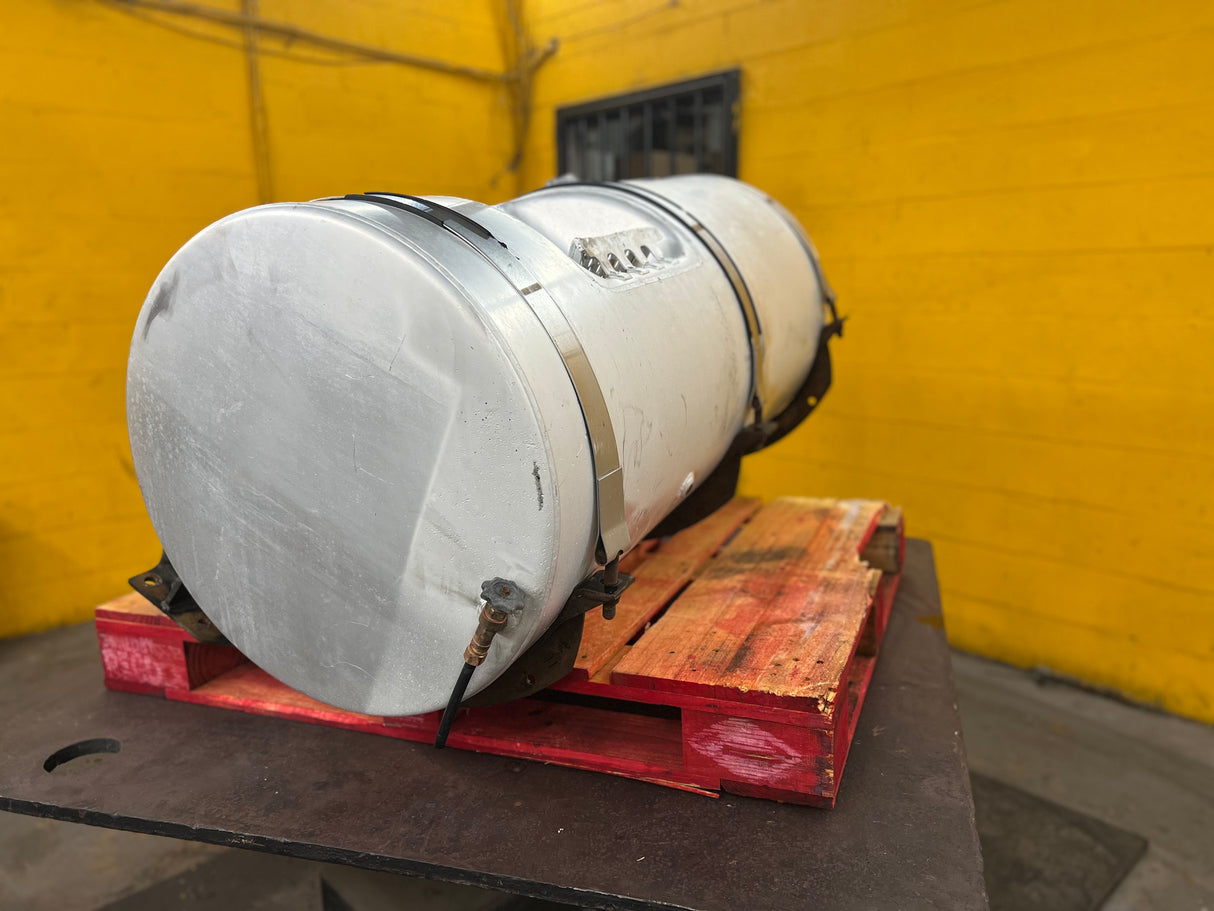 OEM Mack Aluminum Fuel Tank 2MB4974AP6 For Sale