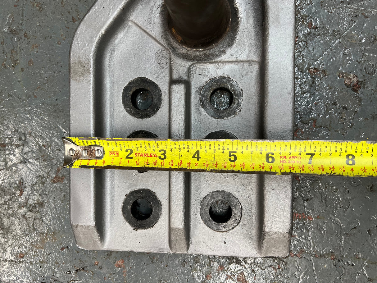 Volvo /  Diesel Engine Mount A1200089-002