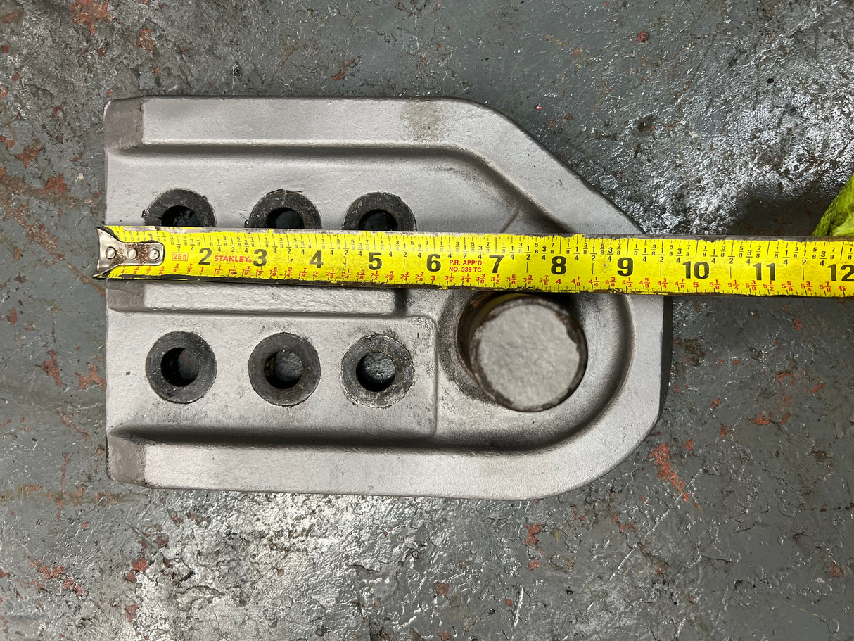 Volvo /  Diesel Engine Mount A1200089-002