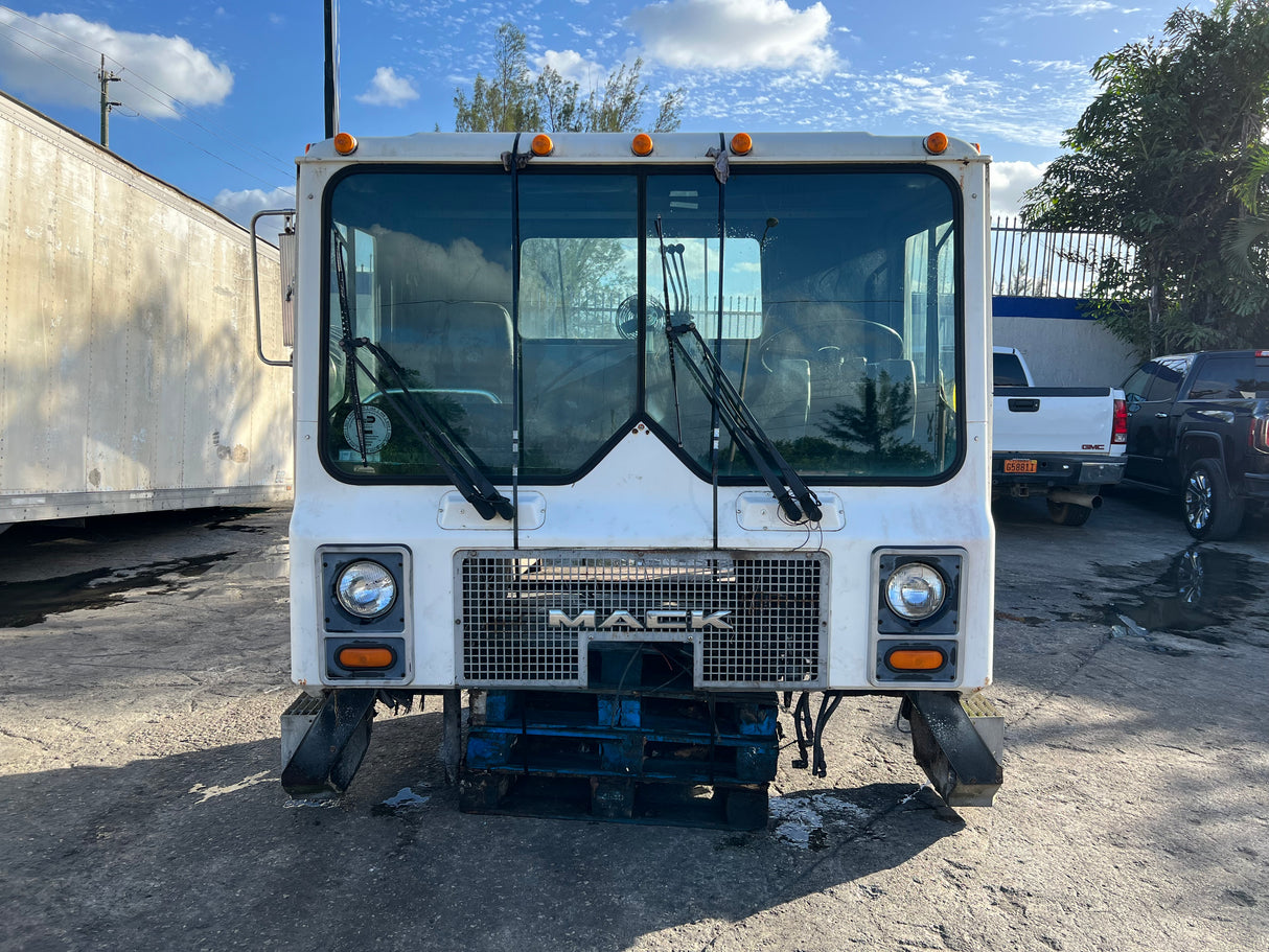 1998 MACK MR688S Forward Low Cab