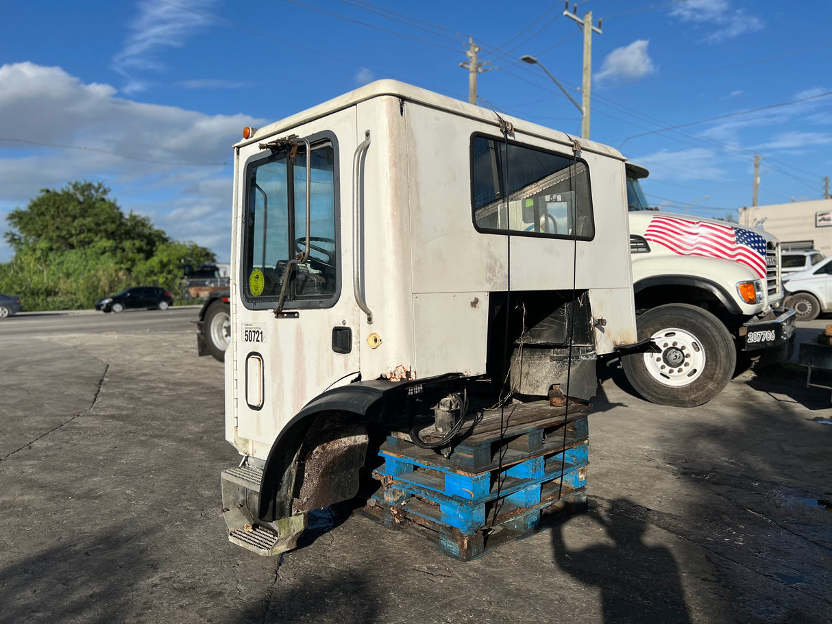 1998 MACK MR688S Forward Low Cab