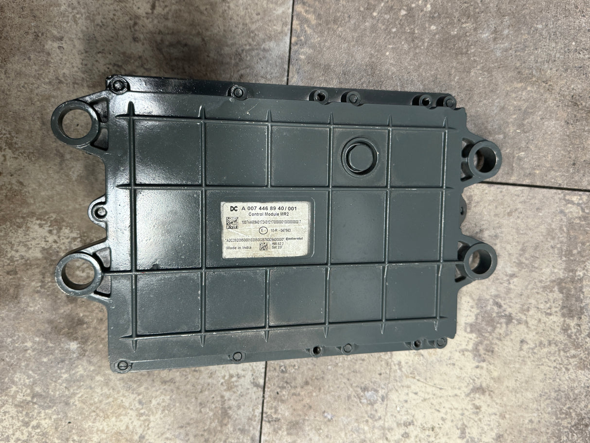 Mercedes OM904LA ECM (Electronic Control Module) Part # A 007 446 7040