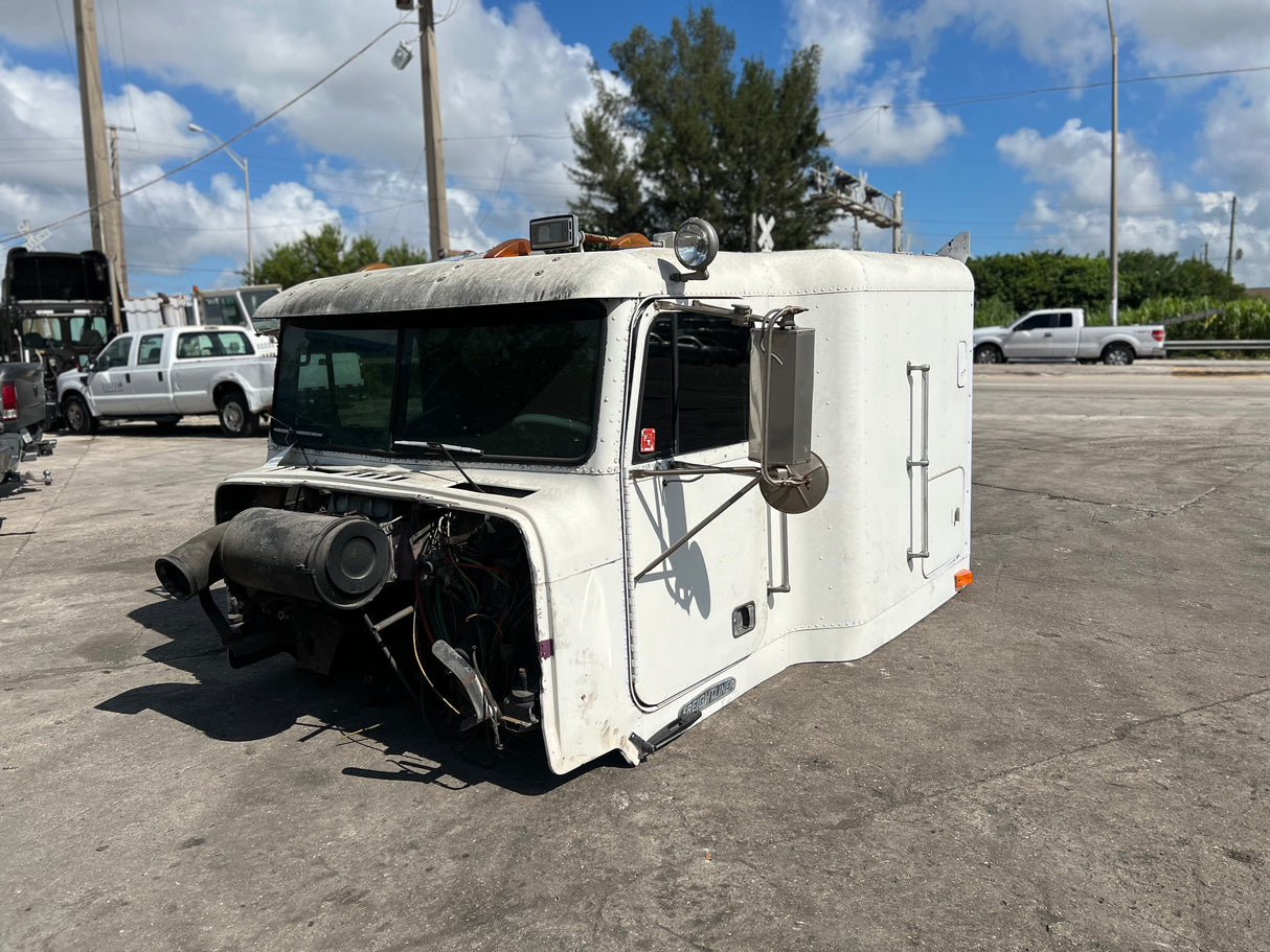 1993 Freightliner FLD120 Conventional CAB
