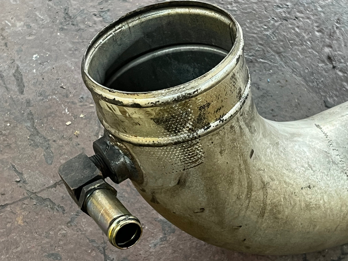 International Navistar Air Cleaner To Engine Manifold Pipe 3505049C1
