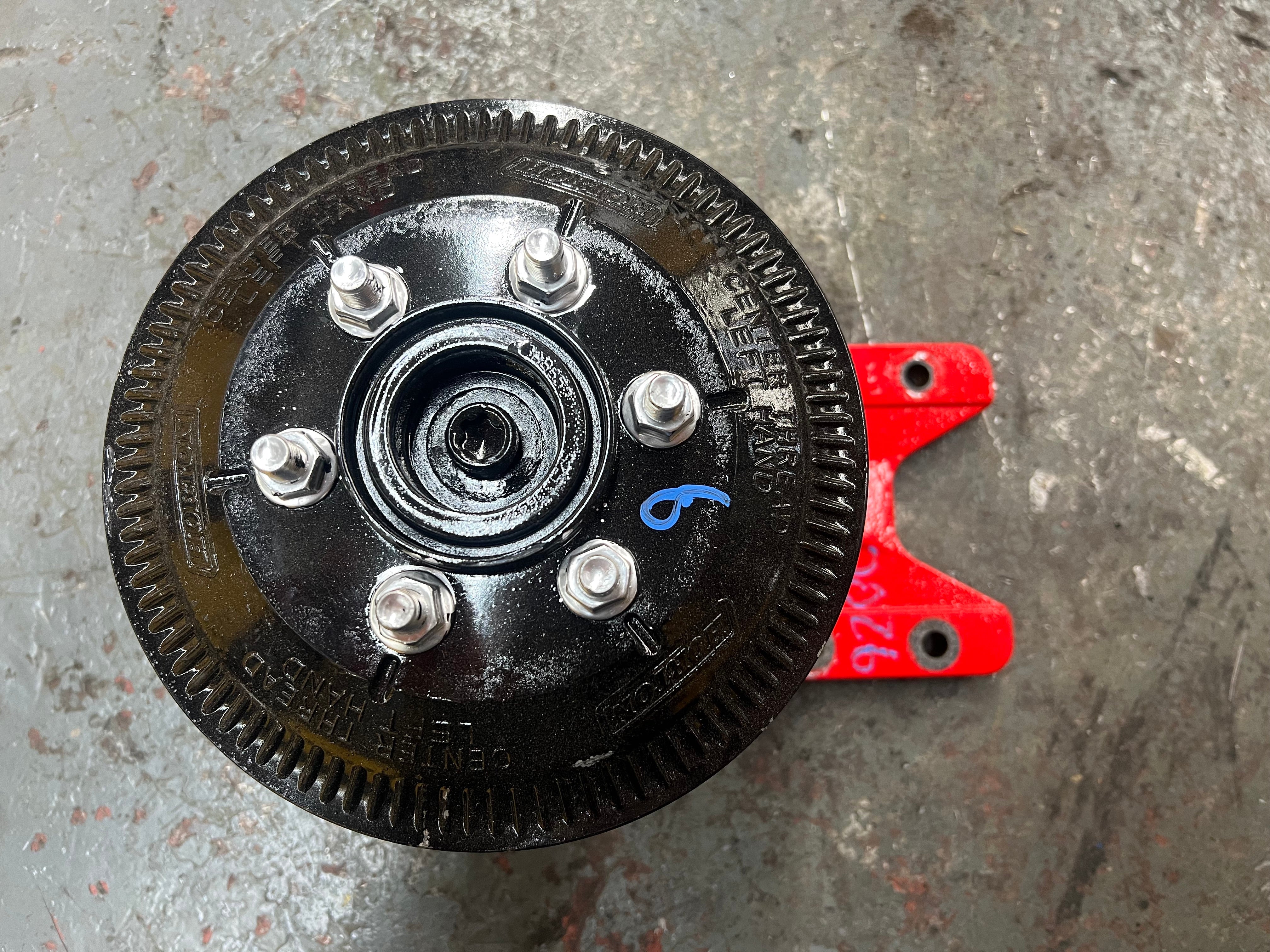 ぷるん Cummins ISL9 Horton 2-Speed Fan Clutch Part # 98A8652, Mounting