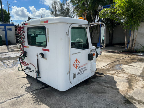 2005 International 9200i CAB Shell